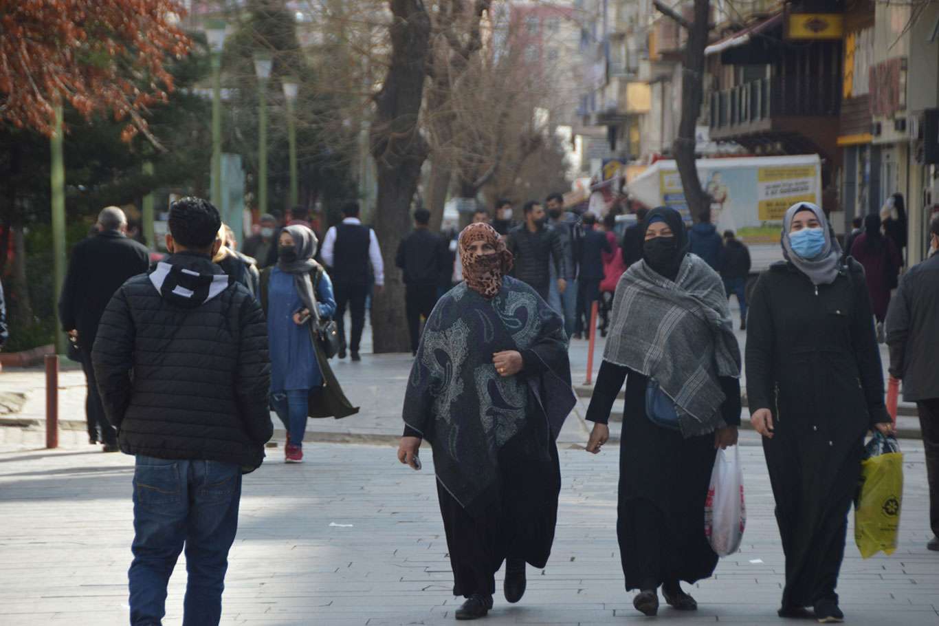 Halk, adalet ve özgürlükleri merkeze alan yerli bir anayasa istiyor